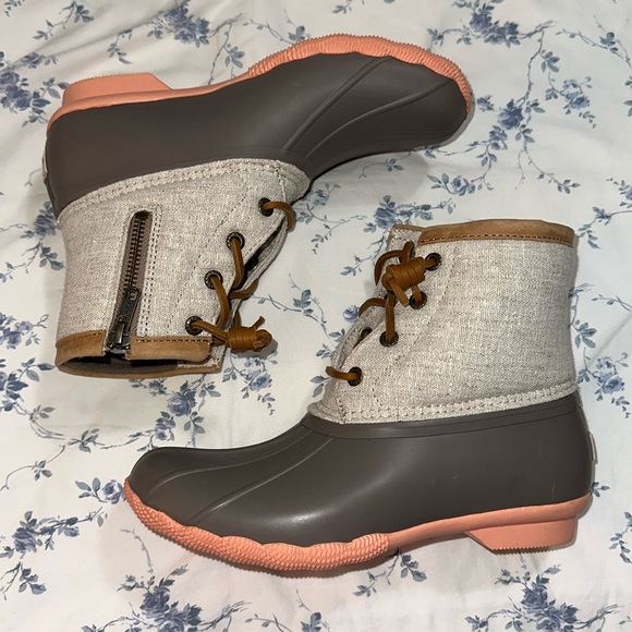 Sperry Shoes - NWOT Sperry Duck Boots